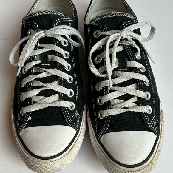 Converse unisex Black Low-Top Classic Low Profile Sneakers Sz W 11 (Men’s 10) - Picture 2 of 7